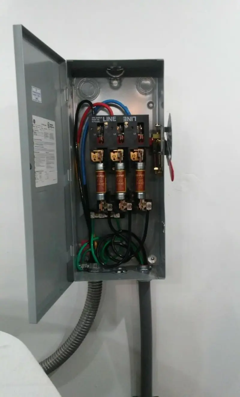 Three-phase disconnect switch installed for Electrical Wiring & Rewiring in Detroit
